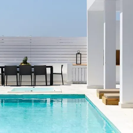 Seashell - Luxury Pool Retreat - 150m Lachania