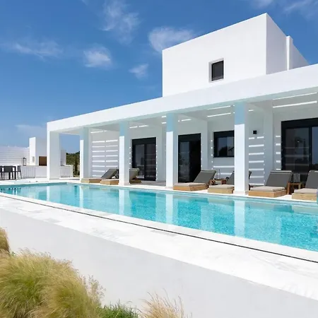 Villa Seashell - Luxury Pool Retreat - 150m