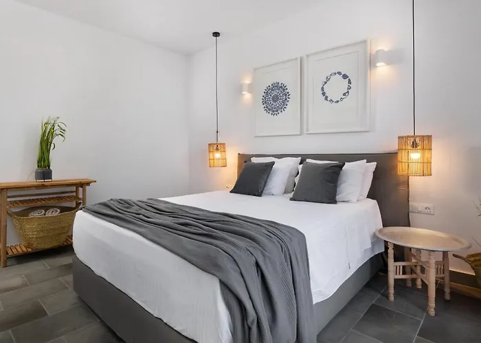 Seashell - Luxury Pool Retreat - 150m Vilă *