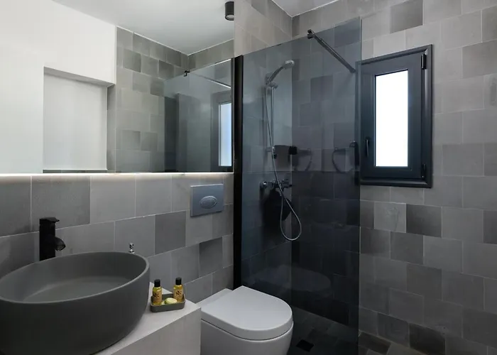 Вилла Seashell - Luxury Pool Retreat - 150m *