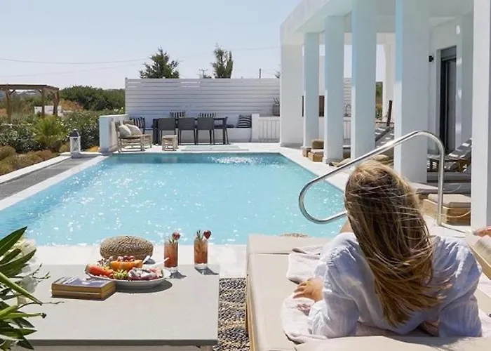 Seashell - Luxury Pool Retreat - 150m Lachania