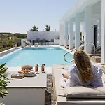 Seashell - Luxury Pool Retreat - 150m Lachania