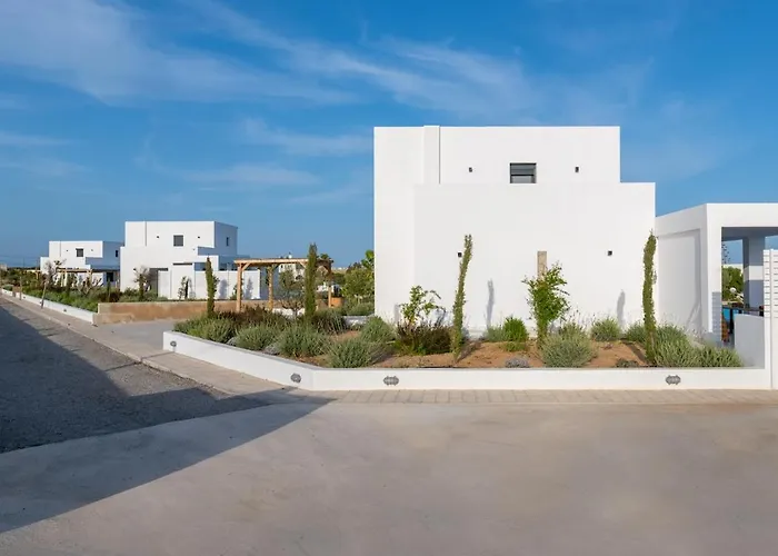 فيلة Seashell - Luxury Pool Retreat - 150m لاخنيا